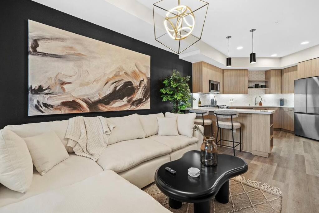 Luxury Modern Condo In Irvine Σάντα Άνα Εξωτερικό φωτογραφία