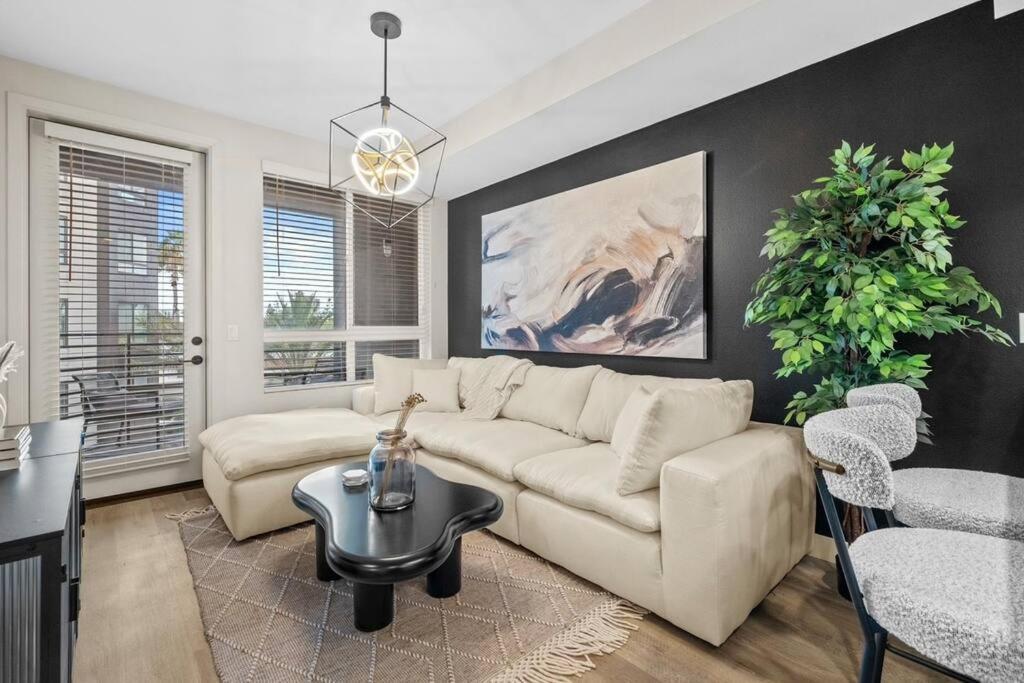 Luxury Modern Condo In Irvine Σάντα Άνα Εξωτερικό φωτογραφία